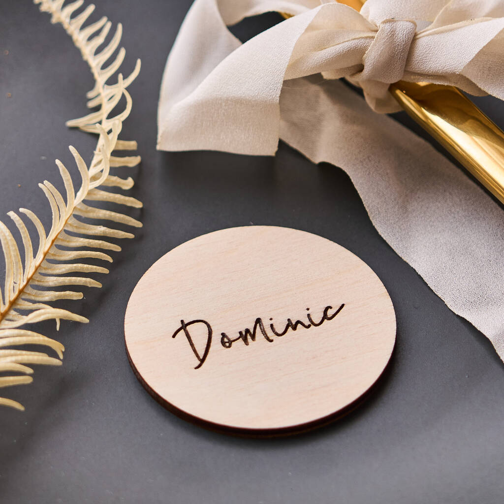 Wooden Circle Wedding Place Setting
